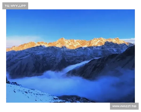 雪顶火山新手探险指南:攻略秘籍,畅游冰火两重天 雪顶火山新手探险指南:攻略秘籍,畅游冰火两重天